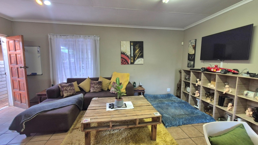 3 Bedroom Property for Sale in Roodia Free State